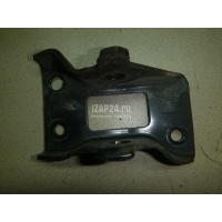 Кронштейн двигателя задний Toyota Yaris (2005 - 2011) 123130Q020