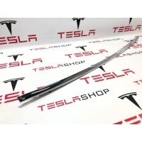 Молдинг (накладка кузовная) Tesla Model X 2018 1032250-00-J