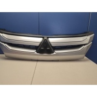 Решетка радиатора Mitsubishi L200 KK KL 2015- STMB94093A0