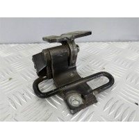 Петля двери передней правой Volkswagen Passat B6 2006 3C0831412B