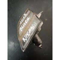 Поворотник левый Nissan Micra K12 2004