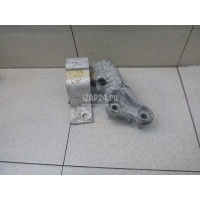 Опора двигателя правая Renault Duster 2012 112104991R
