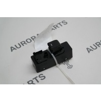 Кнопка стеклоподъемника передней двери RH Mazda CX-5 KF 2016 KG2N66370A