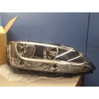 Фара правая Volkswagen Jetta A6 2010-2018 SHF12091