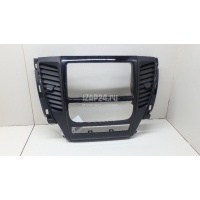 Рамка магнитолы Mitsubishi Pajero/Montero Sport (KS) 2015 8002C131XA