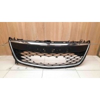 Решетка бампера центральная Mazda CX-7 2009-2012 Дефект. См. EJ09-50-1T0C