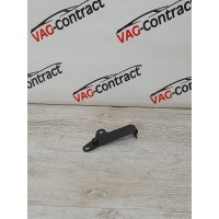Кронштейн Audi A4 B8 2011 06H121079