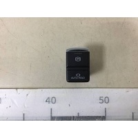 Кнопка фиксатора стояночного тормоза Mitsubishi Mitsubishi Outlander (GF) 2012> 8606A033