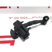 Ограничитель открывания двери задней Tesla Model 3 2019 1089509-00-B