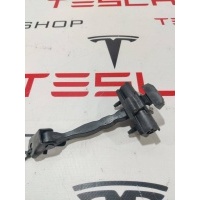 Ограничитель открывания двери задней Tesla Model 3 2019 1089509-00-B