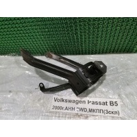Кронштейн топливного фильтра Volkswagen Passat B5 2000 8d0201987
