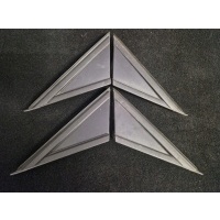 astra v k треугольник заглушка крыла 39041993 39041994