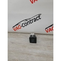 Кнопка антипробуксовочной системы Volkswagen Passat B6 2008 3C0927117C