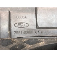 Решетка радиатора Ford Fiesta 5 2004 2S618200AGW