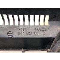 Решетка радиатора Volkswagen Polo 4 2002 6Q0853651C