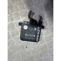 Блок управления двери передней правой Mercedes E W210 1997 2108203426