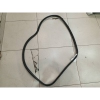 Уплотнитель проема багажника Volkswagen Polo 3 1994-2001 2000 6K0827705C