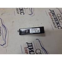 усилитель антенны Mercedes Benz W204 2007-2015 2012 A2048703990