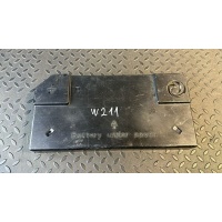 Крышка АКБ Mercedes E/W211 2002-2009 A0005410005