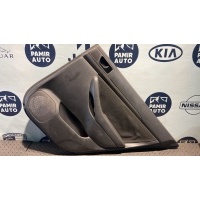 Обшивка двери задняя Toyota Avensis/2 2003-2009 6701005150B0