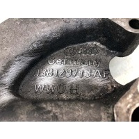 Коллектор впускной Volkswagen Bora 2003 038129713AF