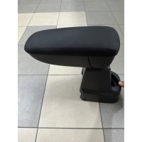 Подлокотник renault captur i / clio iv