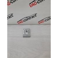 Крепление аккумулятора Audi Q5 2009 8R0803123A