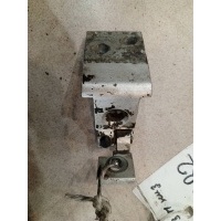 Петля двери задней правой нижняя Volkswagen Polo 3 1994-2001 2000 6K4833402