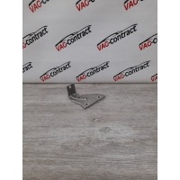 Кронштейн Audi Q5 2009 8K1819079