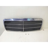 Решетка радиатора мерседес w210 99r.