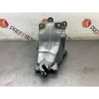 Кронштейн двигателя Mercedes E-class W213 2016 A2762233304