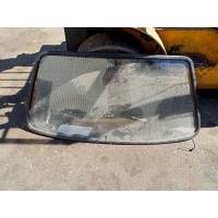 Стекло заднее Audi 80 B2 1986