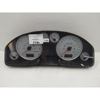 Щиток приборов (приборная панель) Audi A6(C5) 2000 4B0920935D