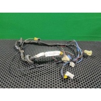 Проводка двери передней правой Subaru Forester SF 1999 81821FC300