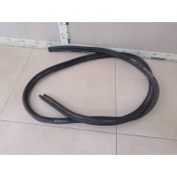 Уплотнитель багажника Renault Renault Sandero 2009-2014 908305196R
