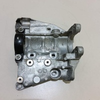 Кронштейн промежуточного вала Land Rover Discovery Sport 2014 LR105296