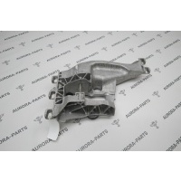 Кронштейн опоры АКПП Land Rover Range Rover Velar L560 2017 T2H24117