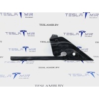 уплотнитель Tesla Model Y 2021 1500067-00