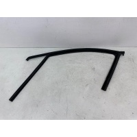 Уплотнитель двери Renault Megane 3 2008-2016 803312527R