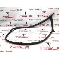 Уплотнитель Tesla Model S 2-й рест. 2021 1606732-00-D