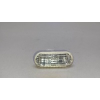 Повторитель на крыло белый Ford Fiesta (2001 - 2008) 1336185