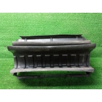 воздухозаборник (внутри) Land Rover Range Rover Sport (2005-2012) DXJ500070