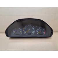 LICZNIK ZEGARY MERCEDES W202 A2025409848 2.3 EURO