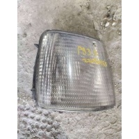 Поворотник правый Volkswagen Passat B3 1992