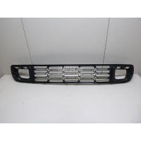 Решетка в бампер центральная BMW Countryman R60 (2010 - 2016) 51119802061