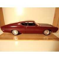 Форд турин talladega , 1:18 , состояние idealny.