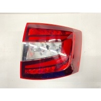 LAMPA TYLNA PRAWA SKODA OCTAVIA III 5E9 KOMBI LIFT