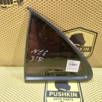 Стекло двери Nissan Almera N16 2004 82263-9M700