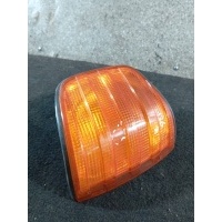 поворотник правый R , BOSCH , ЖЕЛТЫЙ , ЕСТЬ ТРЕЩИНА. Mercedes-Benz S-Класс W126 / C126 1988 1305233921
