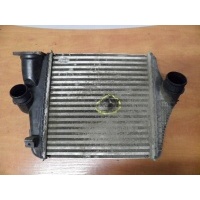 CHŁODNICA INTERCOOLER AUDI Q7 4M0145803AA